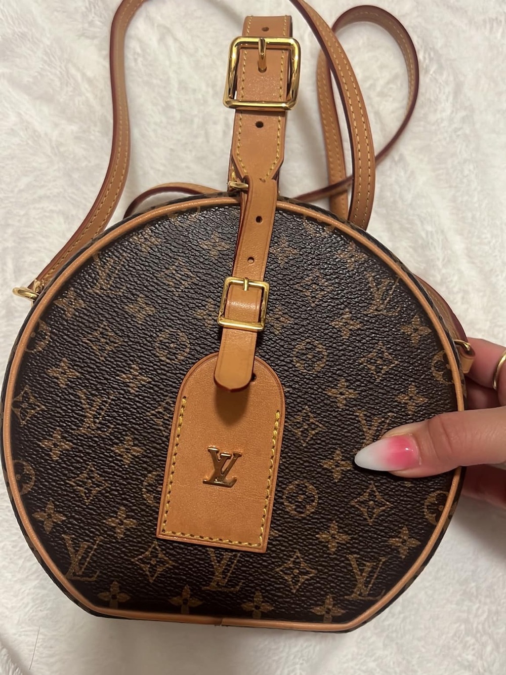Louis Vuitton Petite Boite Chapeau